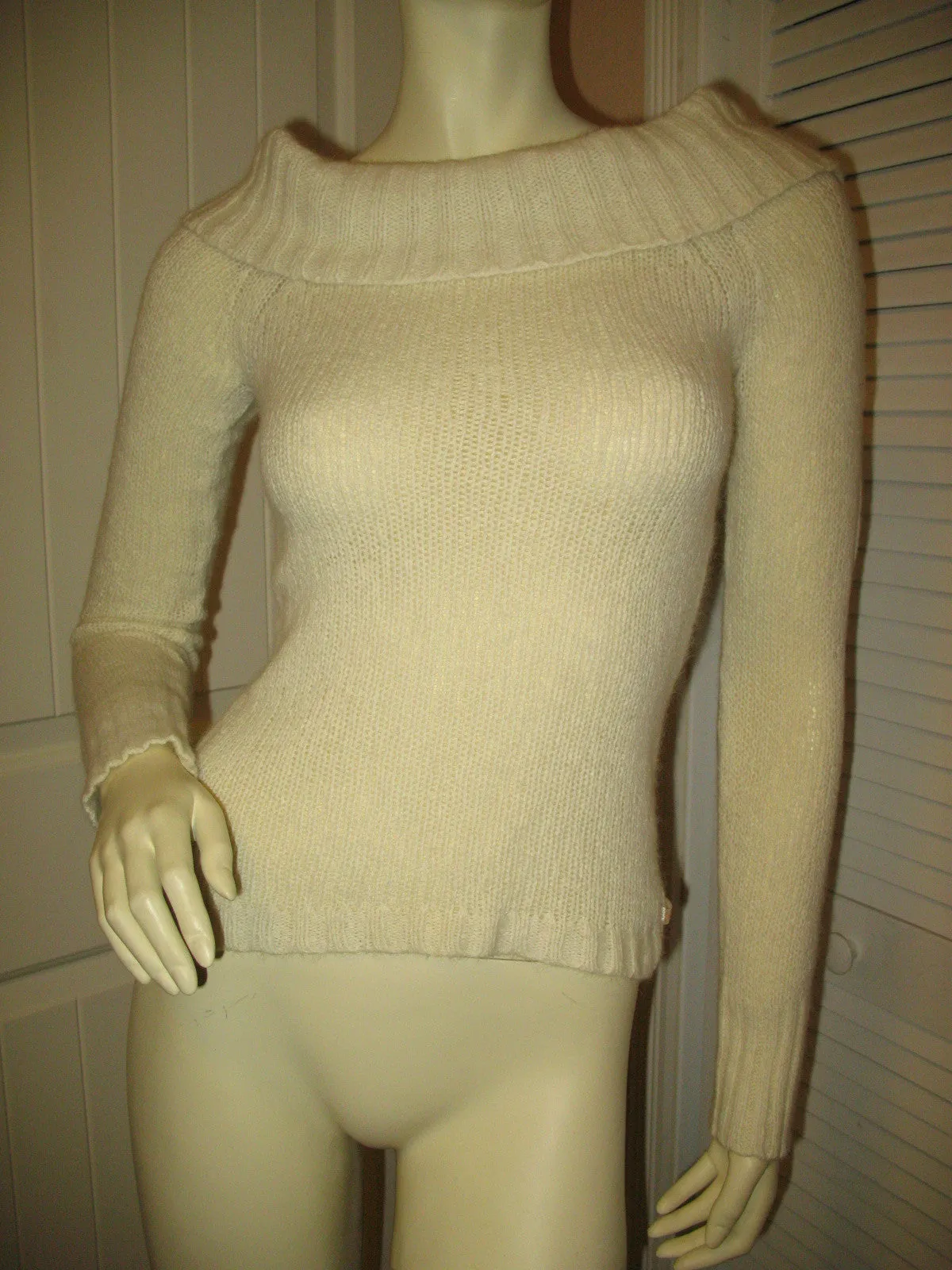 AMERICAN EAGLE OUTFITTERS Womens LIGHT YELLOW Long Sleeve Knit Sweater TOP Small