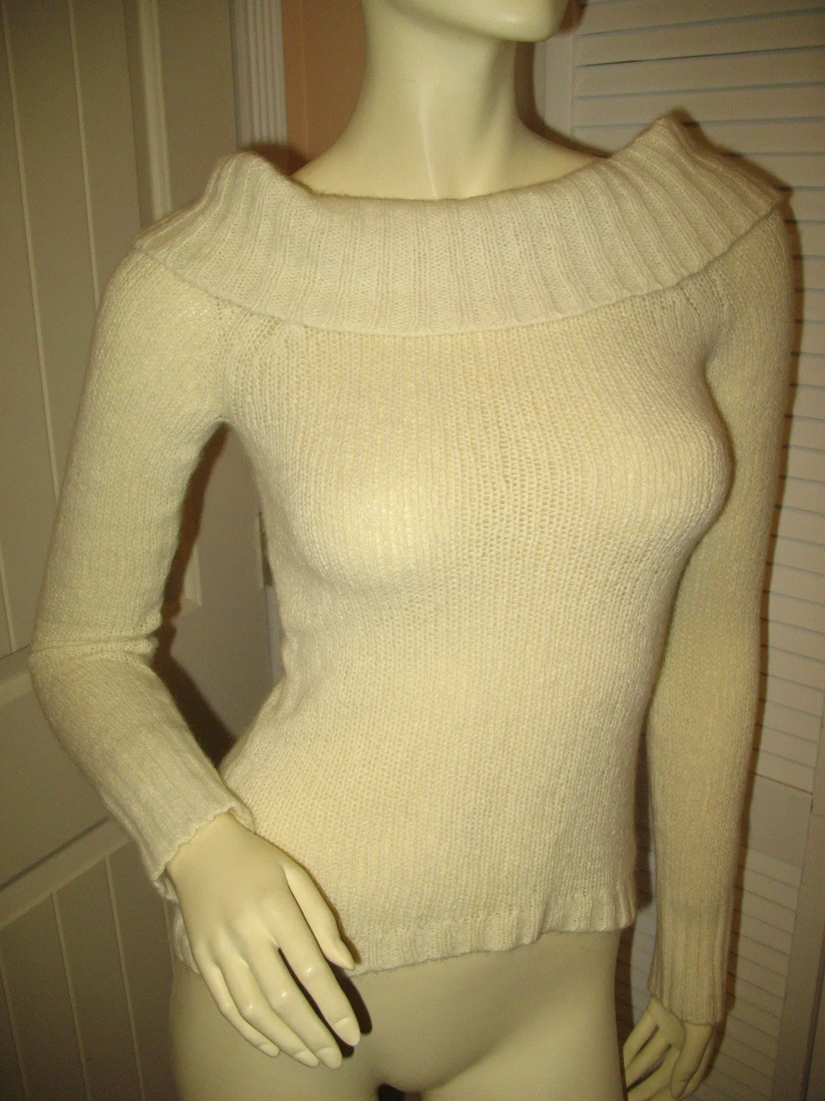 AMERICAN EAGLE OUTFITTERS Womens LIGHT YELLOW Long Sleeve Knit Sweater TOP Small