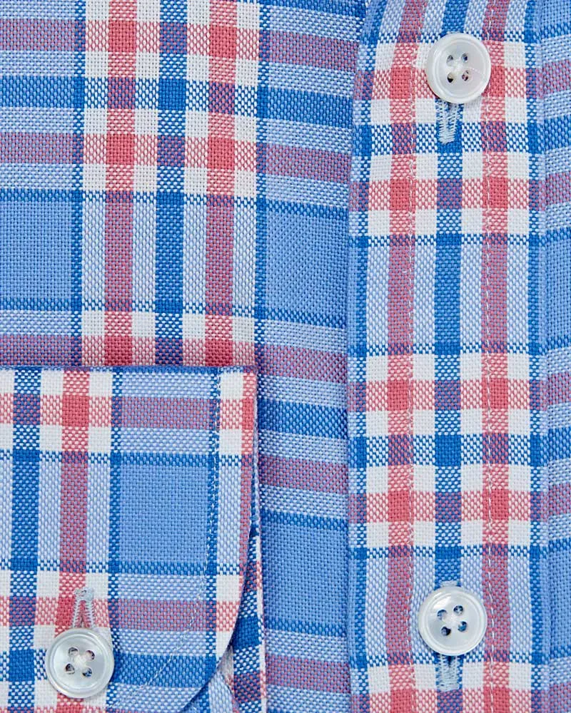 Contemporary Fit, Cut-away Collar, 2 Button Cuff Shirt in a Pink, Blue & White Large Check Oxford Cotton