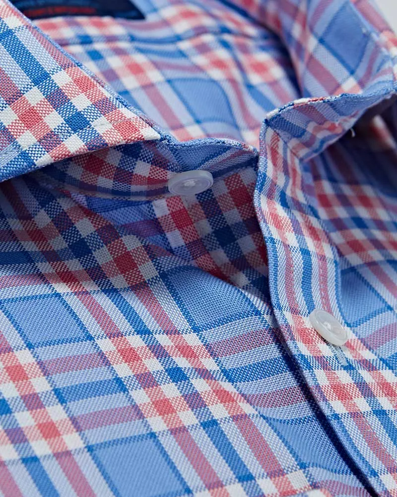 Contemporary Fit, Cut-away Collar, 2 Button Cuff Shirt in a Pink, Blue & White Large Check Oxford Cotton