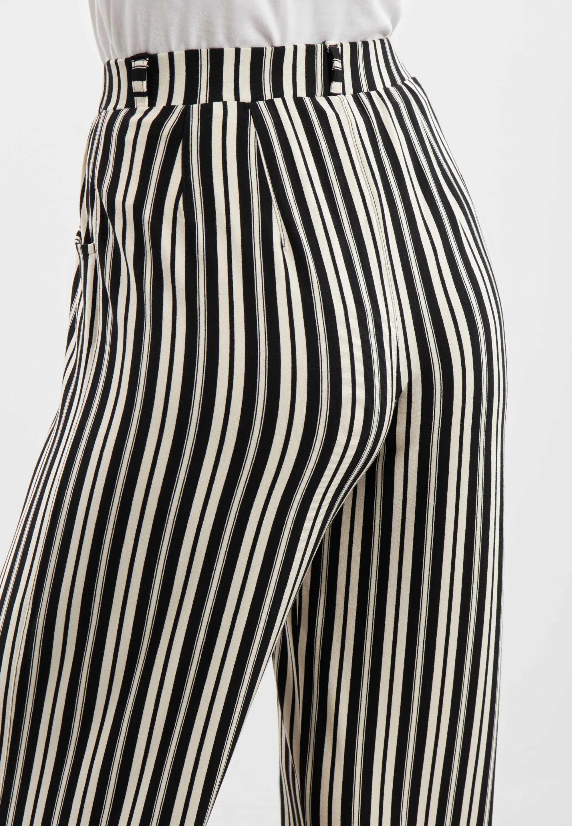 Donna Loose Jersey Crop - Elegant Stripe