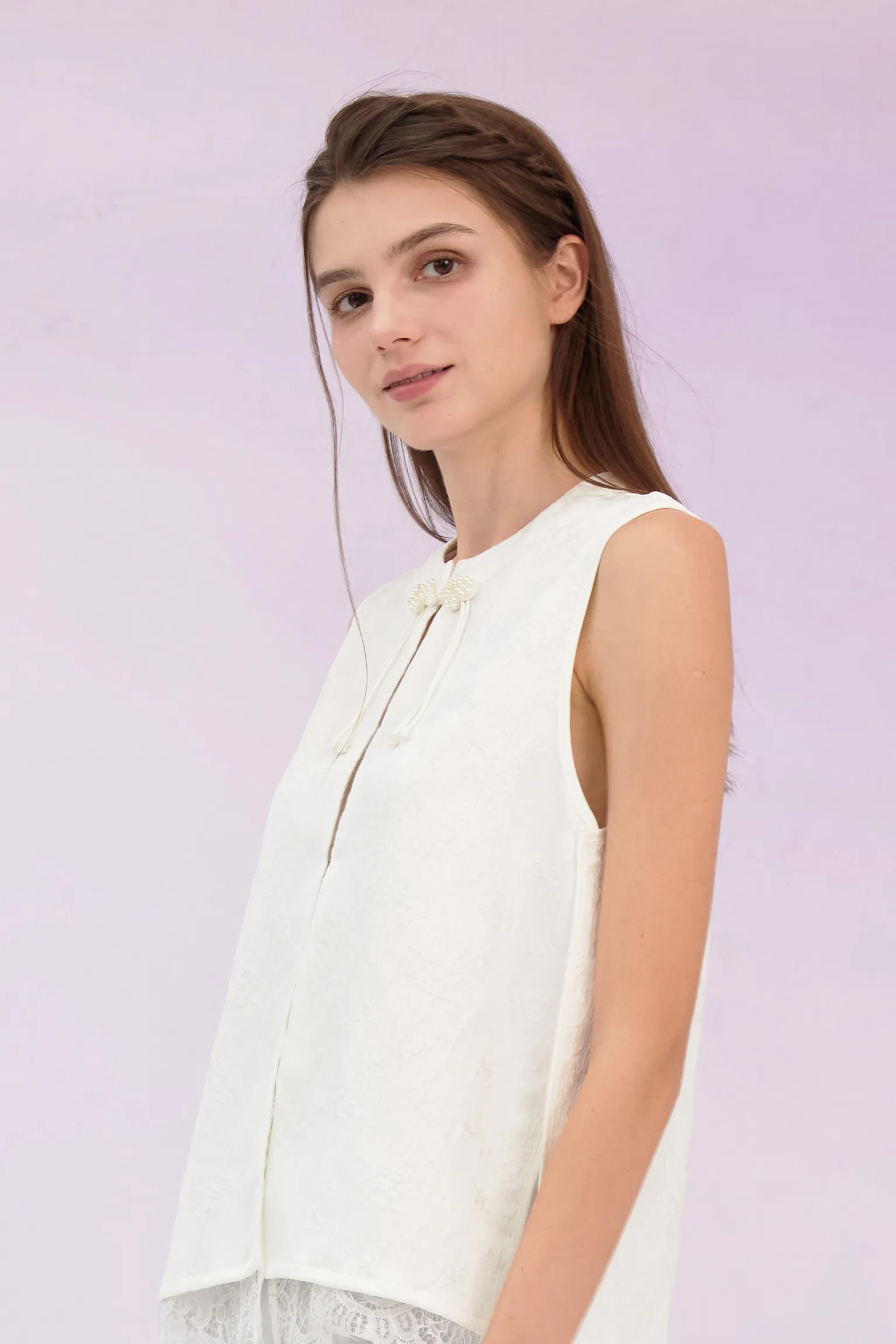 Gelilia White Mandarin Collar Top