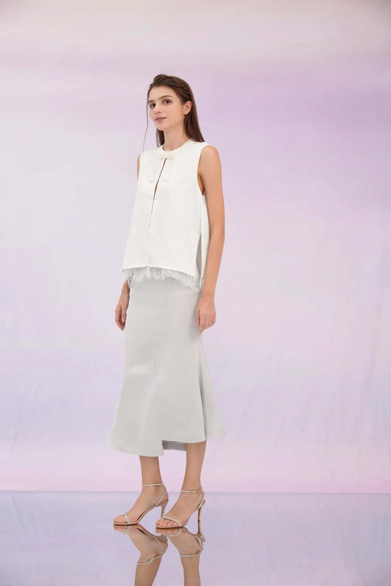 Gelilia White Mandarin Collar Top