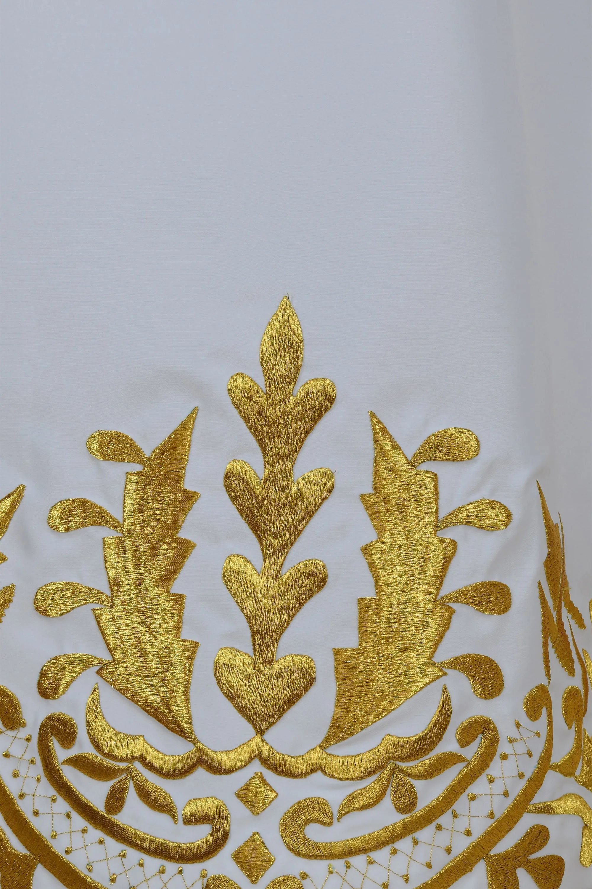 Her Majesty Embroidered Kaftan with Flared Sleeves